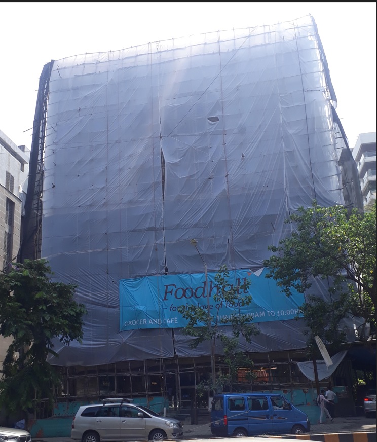 The building belonging to Salman Khan on Linking Road in which the rental deal took place. 