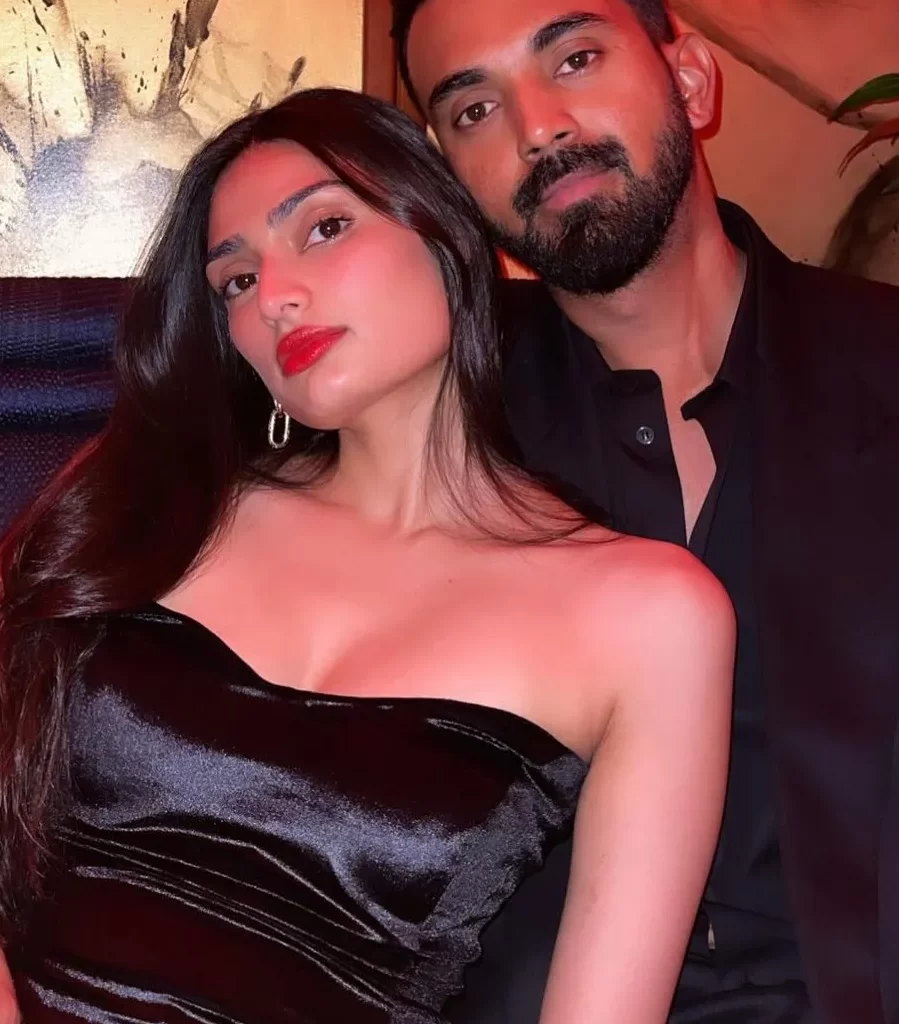 K L Rahul and his wife Athiya Shetty, daughter of Bollywood actor Suniel Shetty recently bought a house in Bandra by paying Rs 20 crore.