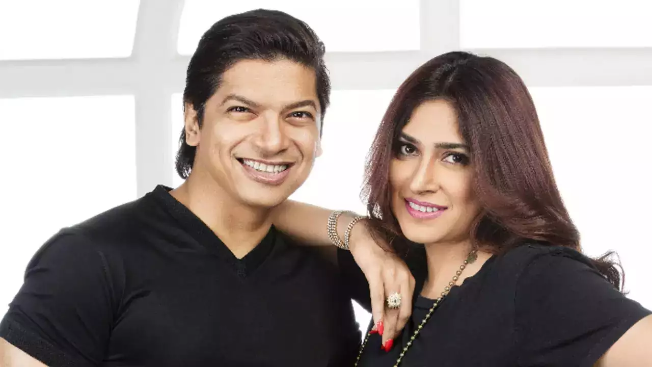 Bollywood singer Shaan and his wife Radhika Mukherjee have bought a ₹10 crore plot-plus-bungalow in Prabhachiwadi, Pune