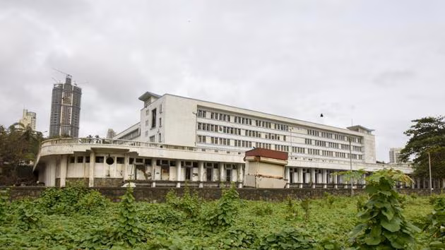 The Maharashtra government has proposed to convert the Worli Dairy land from a marine aquarium and research reservation into a commercial zone. MMRDA will oversee the redevelopment of this prime 6.4-hectare plot in central Mumbai. Public objections are invited within one month.