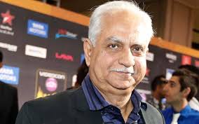 The Bombay High Court has directed Foreshore Co-operative Housing Society in Mumbai to admit film director Ramesh Sippy as a member, ruling that societies must honor nominee and heir rights under Section 154B-13.