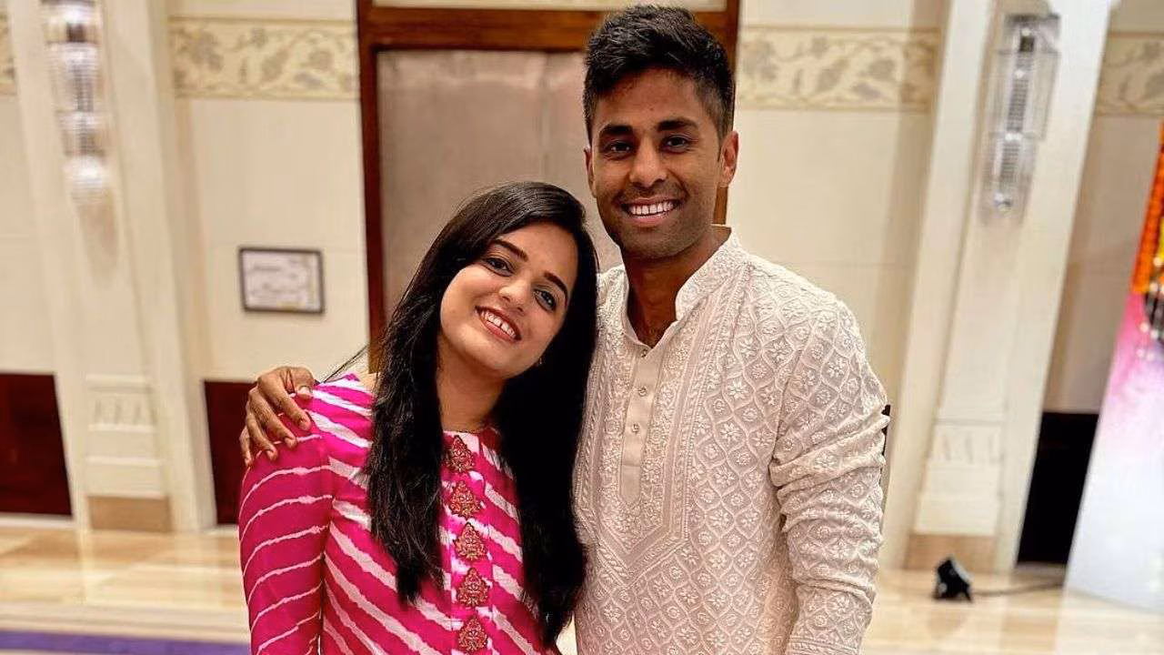 Devisha Yadav has purchased a ₹7.18 crore apartment in Mumbai’s Chembur suburb, adding to the couple’s growing property portfolio and spotlighting rising demand for premium homes in well-connected locations.