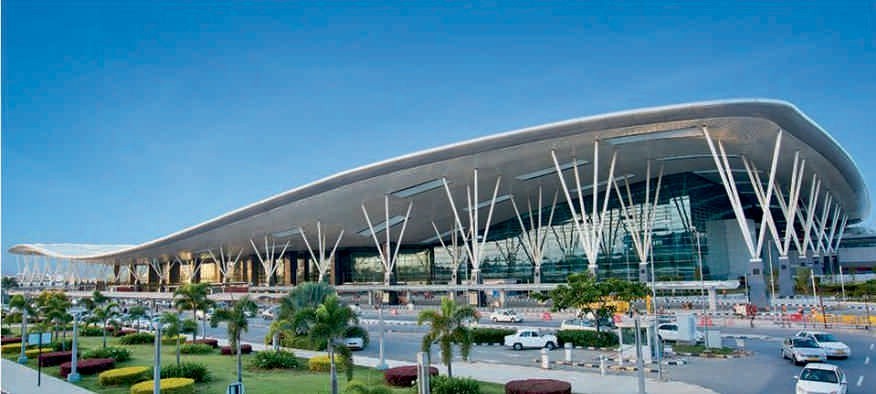 Maharashtra government approves ₹6,000 crore state guarantee for MIDC loan to acquire land for Purandar Airport near Pune. Full details, conditions, and impact.